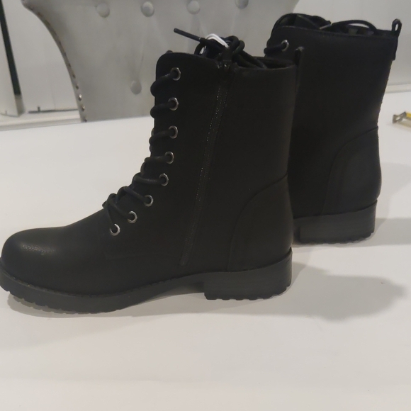 Amazon Essentials Black Combat Boots - Picture 5 of 9